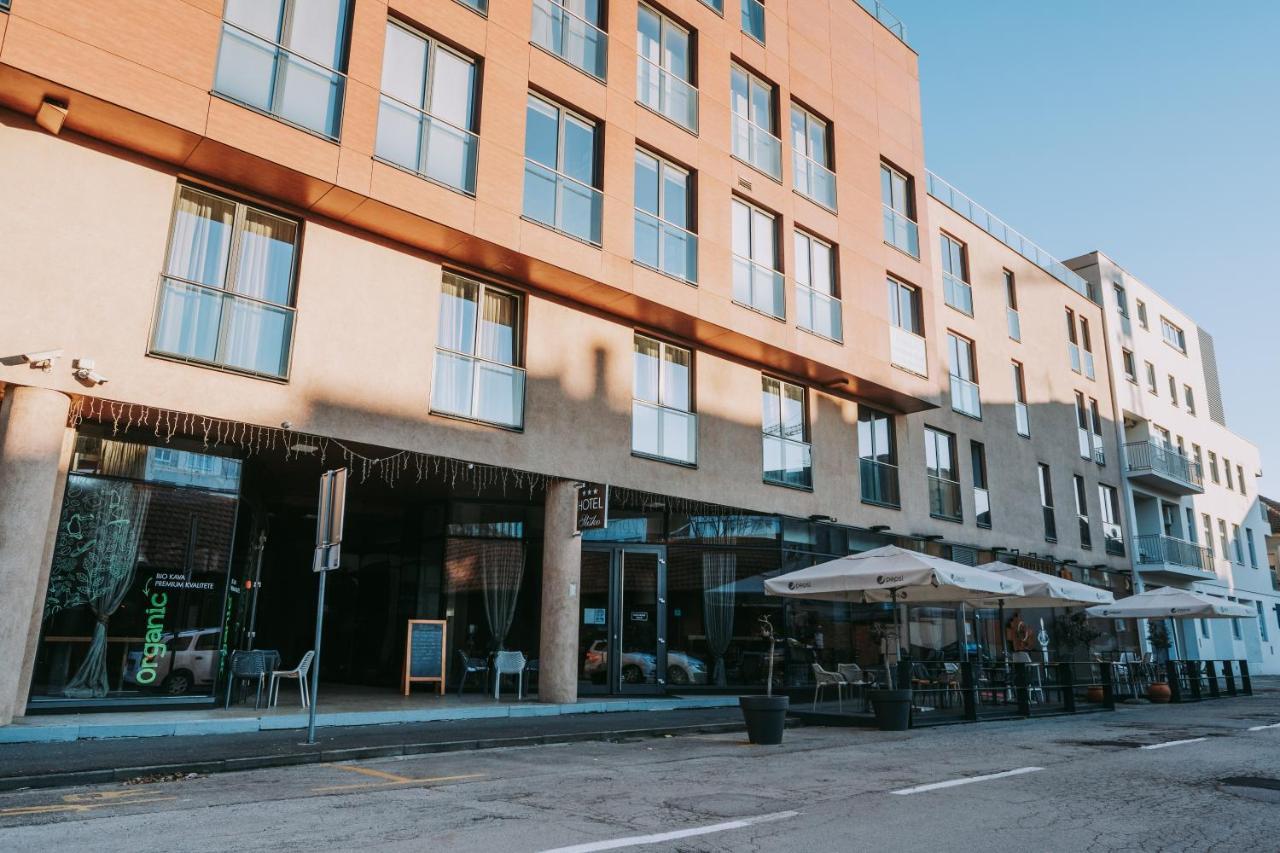 Hotel Slisko Zagreb Exterior foto